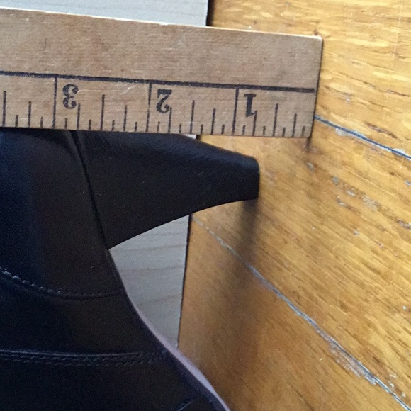 Indigo by Clark’s kitten heel boot, new in box - Picture 6 of 6